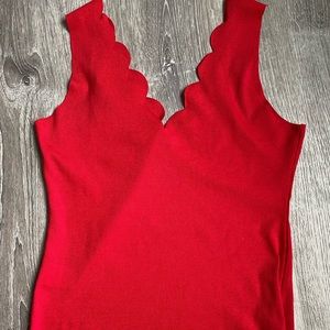 Pretty Little Thing - Red Cut out top